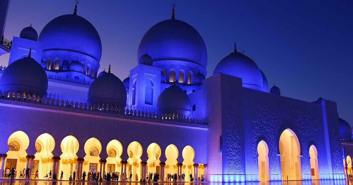 Abu-Dhabi-UAE-pixabay-night-3185810_1280