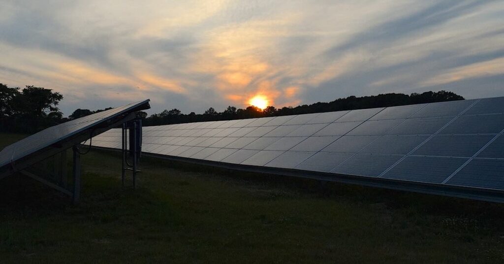 Will Solar Energy Layoffs, Financial Losses and Market Turmoil Continue